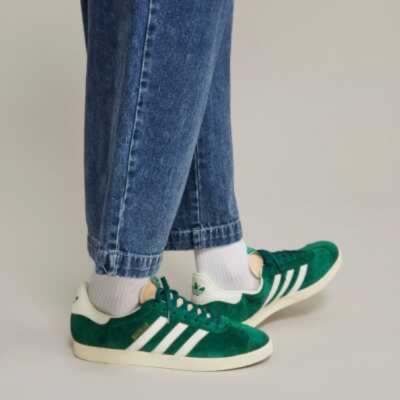 ADIDAS GAZELLE - DARK GREEN AND WHITE - Picture 2 of 7